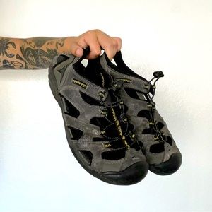 alpine design sandals